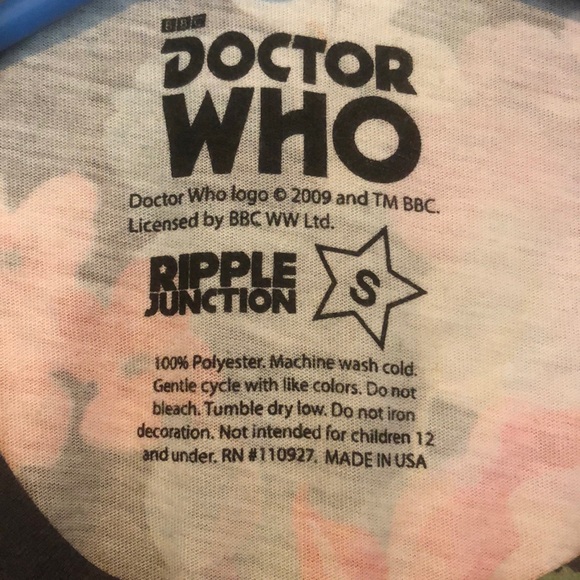 Tanktop - Picture 3 of 3